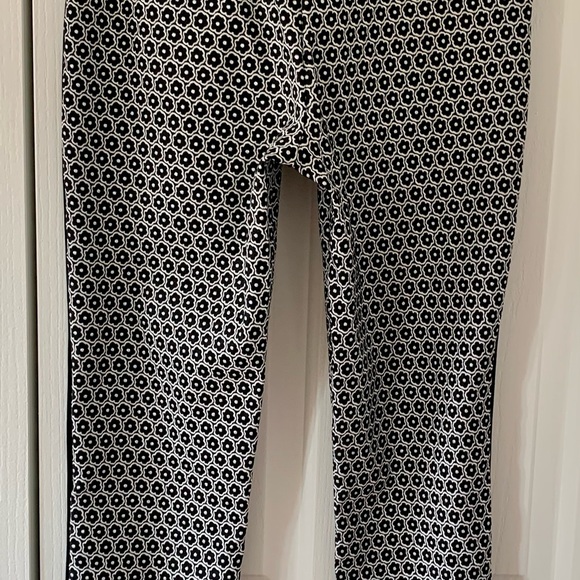 Frank Lyman Black and white + silver Pants Size 8 🌷 - Picture 2 of 7